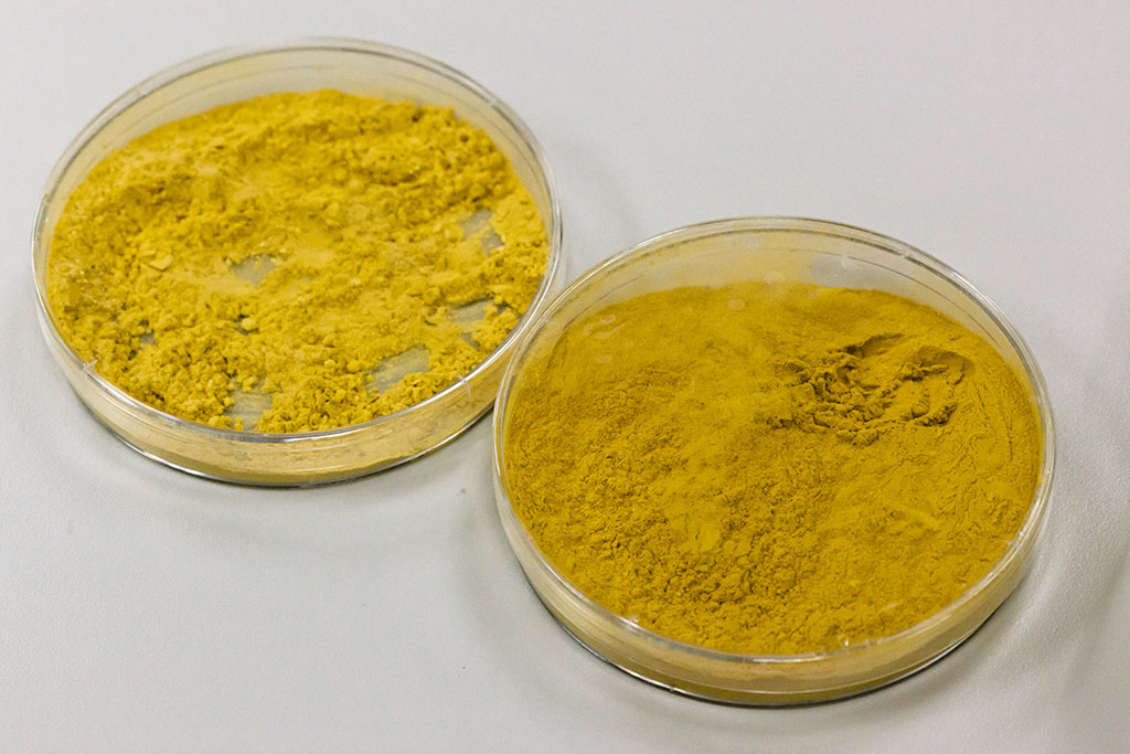 Two different colors of cellulose powder